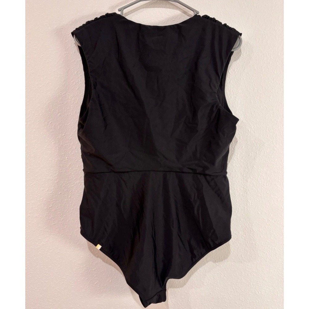 Summersalt The Breaker One Piece Swimsuit Size 16 Black V-Neck Pool Beach Resort - Picture 5 of 14